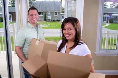 Removal truck hire service for house moves in Dartford