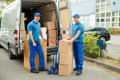 Preparation checklist and packing for a Dartford house move